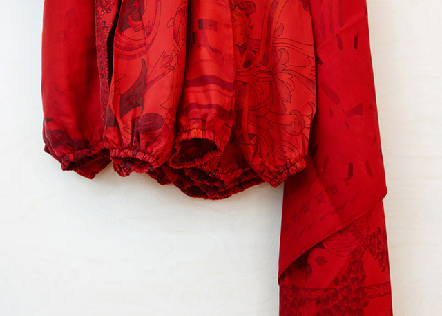 Studio Toogood создали провокационную инсталляцию в бутике Hermès (фото 6)