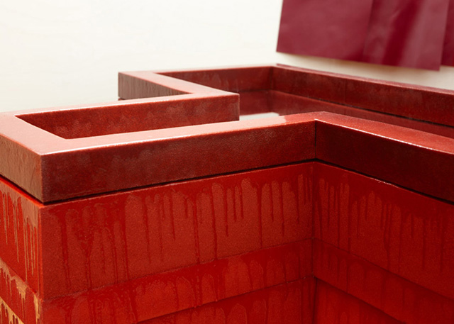 Studio Toogood создали провокационную инсталляцию в бутике Hermès (фото 9)