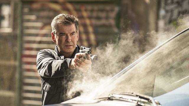 Пирс Броснан и Ольга Куриленко в трейлере боевика "Человек ноября" (фото 1)