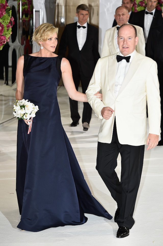Принцесса Шарлин и принц Альберт 66-й гала-бал Красного Креста в Монако (фото 1)