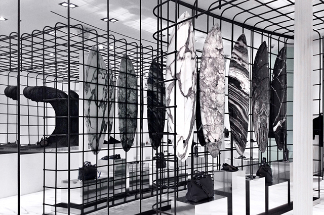 "Мраморные" серфборды в нью-йоркском бутике Alexander Wang (фото 4)