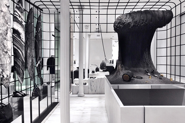 "Мраморные" серфборды в нью-йоркском бутике Alexander Wang (фото 3)