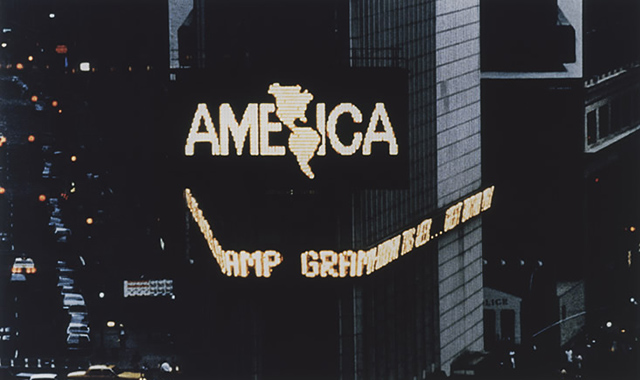 "Это не Америка": работа Альфредо Джаара вернется на Таймс-сквер (фото 1)