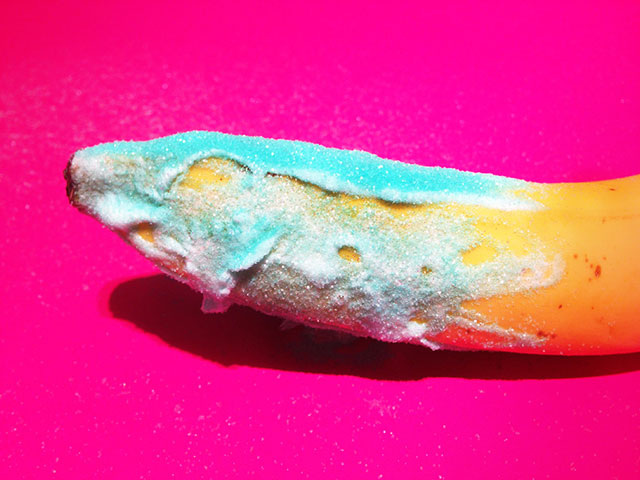 Граффити на банане: оммаж Энди Уорхолу (фото 8)