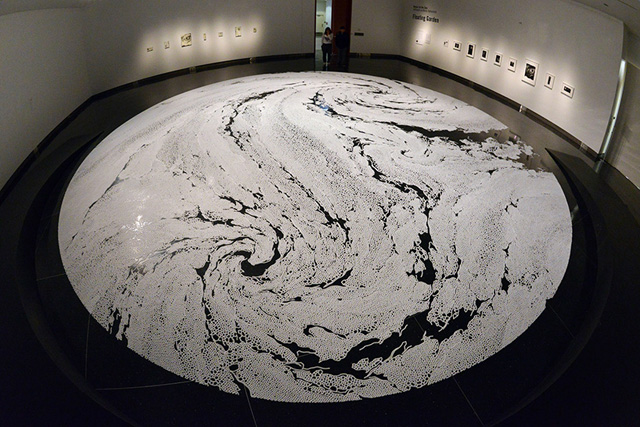 Мотои Ямамото "сплел" кружевные узоры из соли (фото 9)