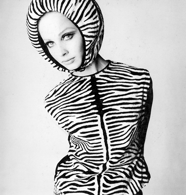 Суе Мюррей, 1965 Фотографии Дэвида Бейли выставлены в церкви Арля (фото 2)