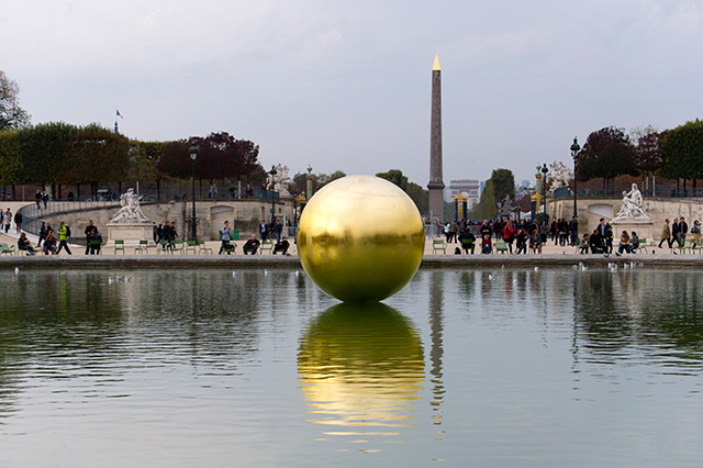 Обзор Buro 24/7: 40-я ярмарка FIAC в Париже (фото 14)