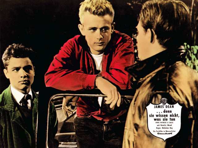 Кадр из фильма "Бунтарь без идеала"