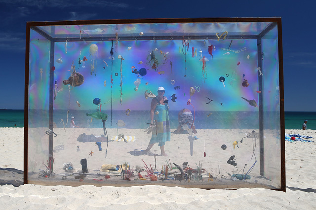 Выставка скульптур на австралийском пляже Коттслоу (фото 4)