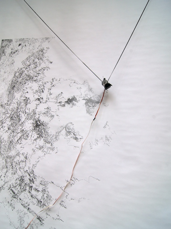 "Drawing Machine" — робот-художник, созданный Харви Муном (фото 1)