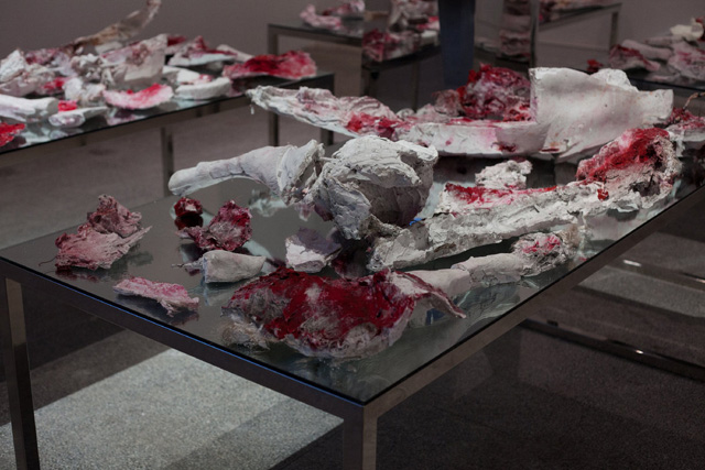 140 галерей открыли стенды на парижской ярмарке Art Paris (фото 10)