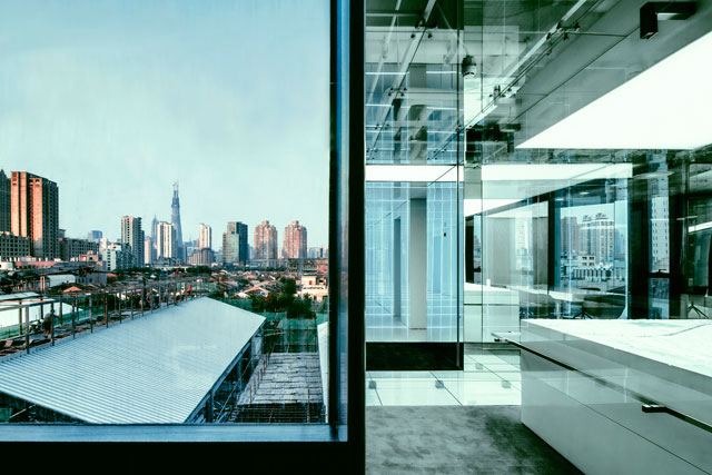 Стеклянный офис SOHO в Шанхае (фото 8)