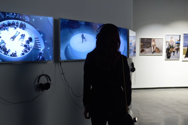 Марина Абрамович. "Семь легких пьес", 2005. На семи экранах