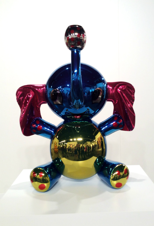Джефф Кунс. Elephant Sculpture. Стенд David Zwirner Gallery Джефф Кунс. Elephant Sculpture. Стенд David Zwirner Gallery