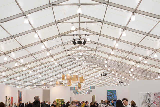 Обзор Buro24/7: Третья ярмарка современного искусства Frieze NY (фото 16)