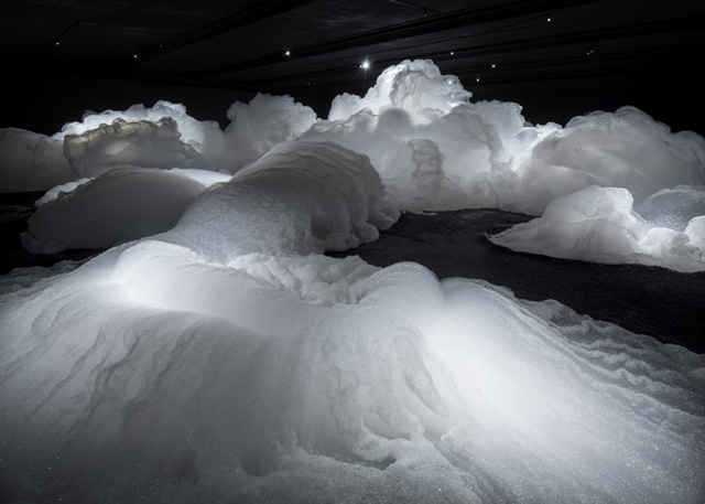 Облака пены: инсталляция Кохеи Нава (фото 2)