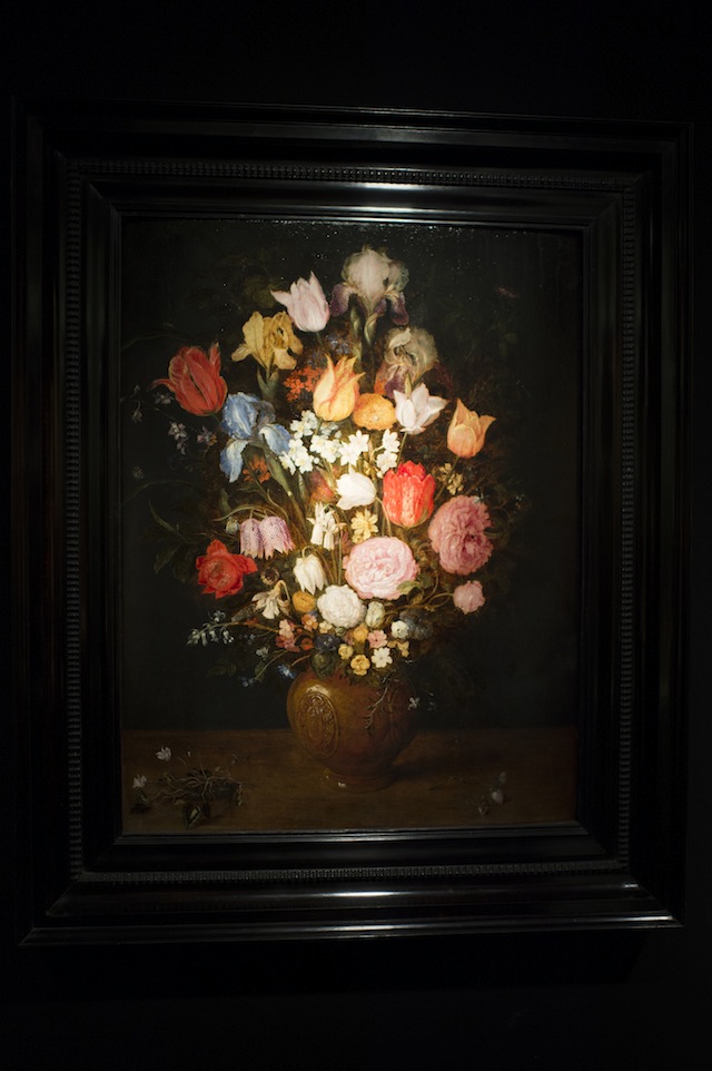 Ян Брейгель Старший. "Натюрморт с тюльпанами, ирисами, нарциссами и рябчиками в глиняной вазе", 1608
