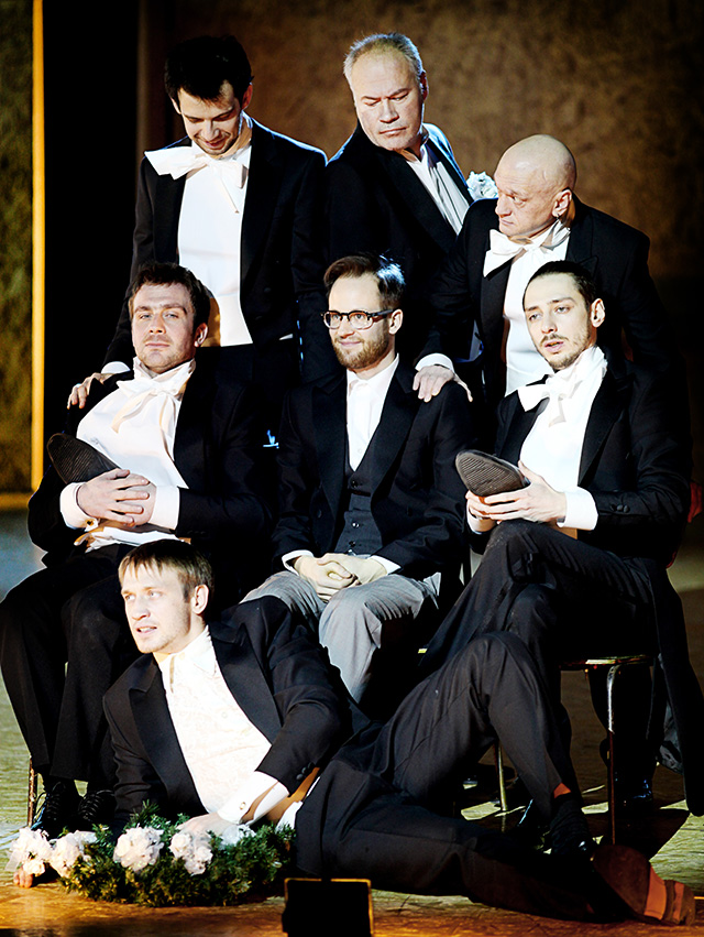 "Мертвые души": премьера в "Гоголь-центре" (фото 1)