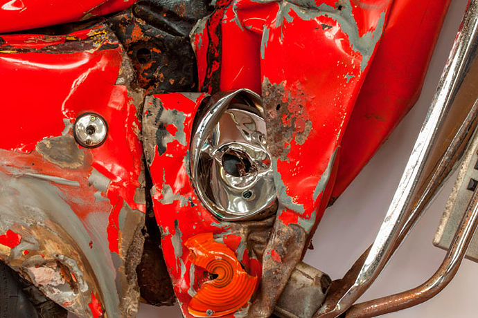 Раздавленные автомобили на выставке Рона Арада (фото 8)