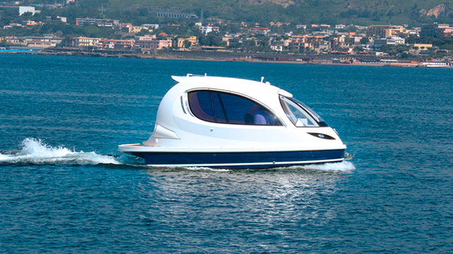Мини-яхта Jet Capsule (фото 1)