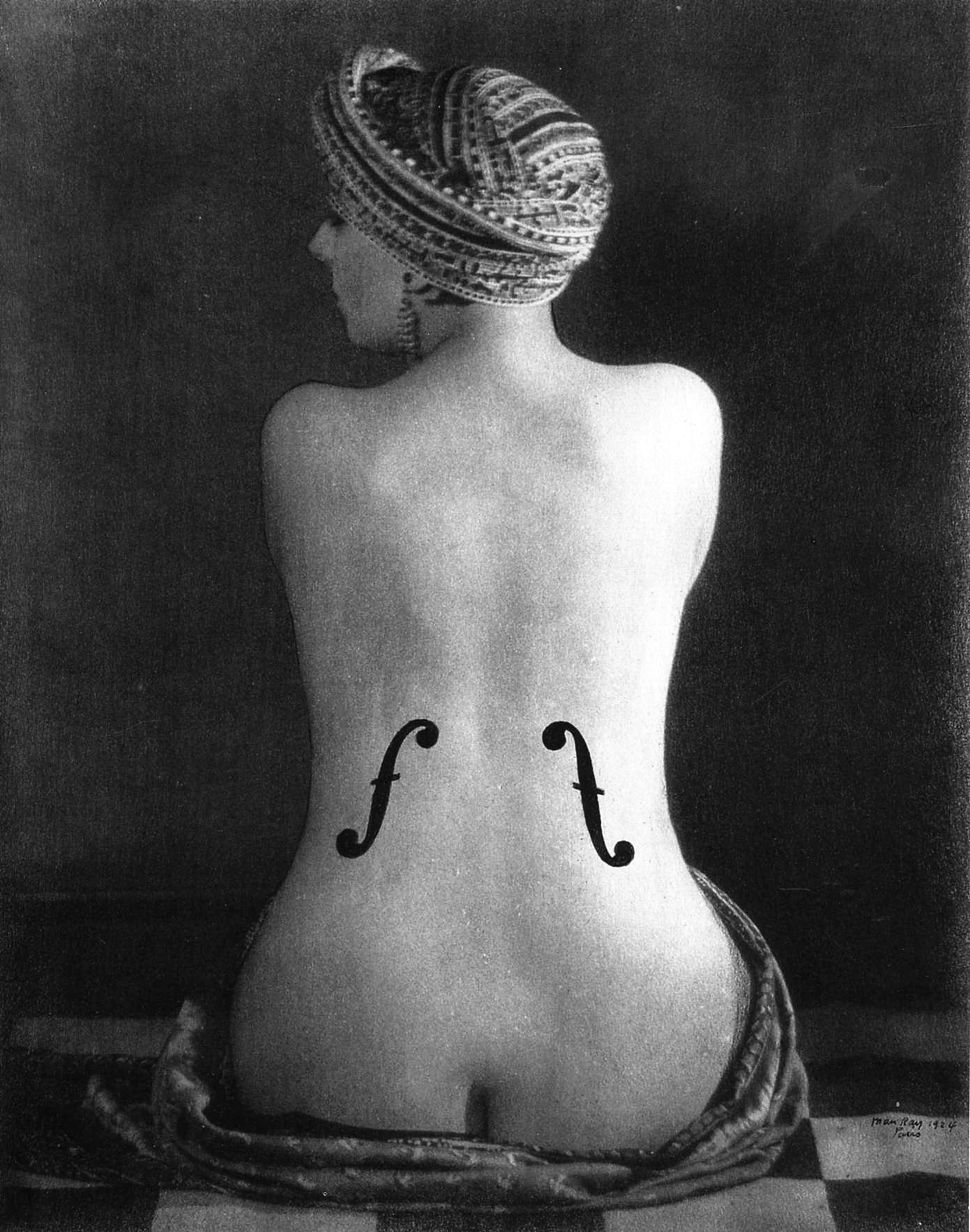Ман Рэй. "Скрипка Энгра", 1924