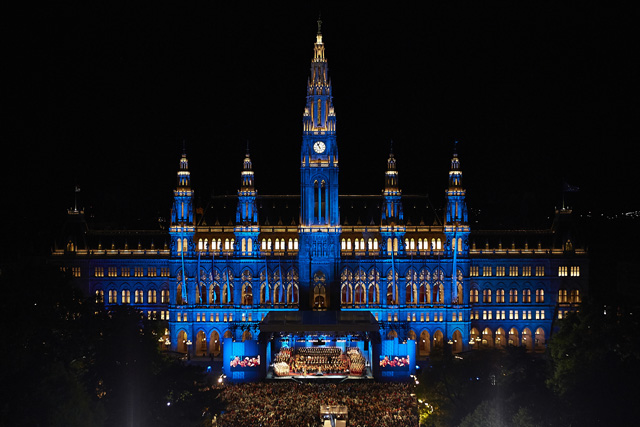 Гид по Венским фестивальным неделям: Дмитрий Крымов, Kraftwerk и многое другое (фото 9)