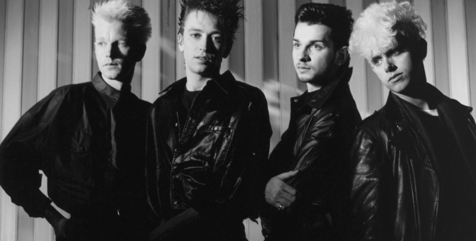 Группа Depeche Mode анонсировала новый альбом «Memento Mori»
