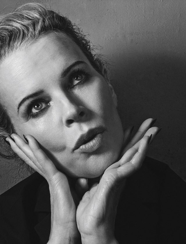 Ким Бейсингер в объективе Крейга МакДина (фото 6)