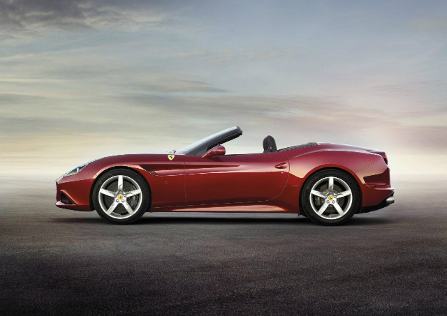 Новый Ferrari California T (фото 3)