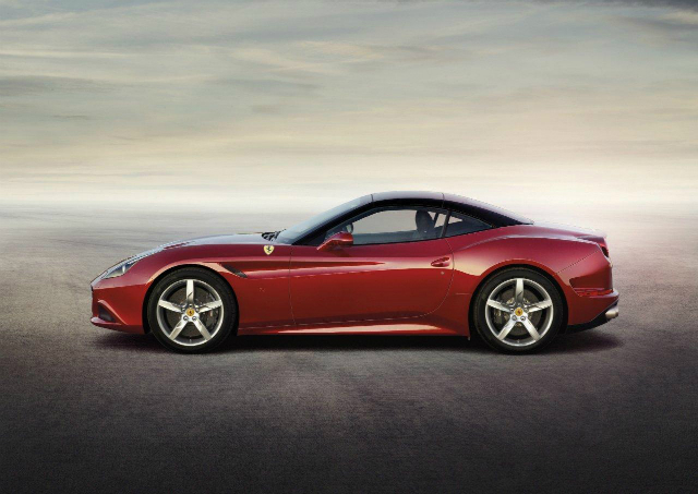 Новый Ferrari California T (фото 8)