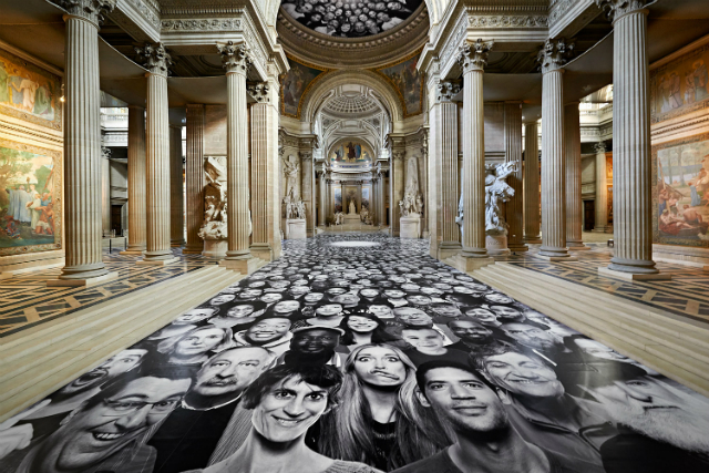 Фрески художника JR в парижском Пантеоне (фото 1)