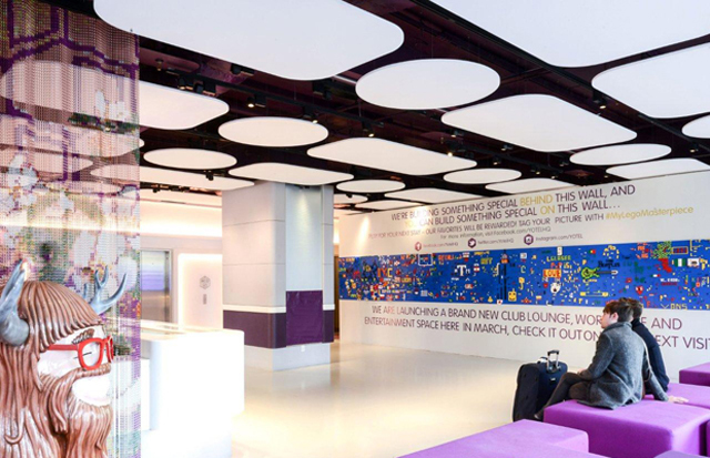 Интерактивная стена Lego в гостинице Yotel (фото 2)