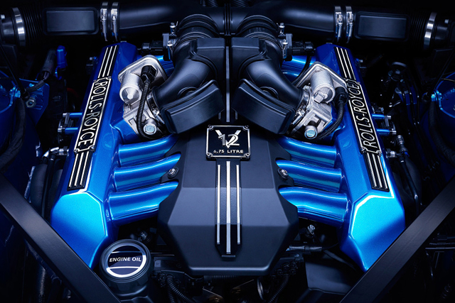 Rolls-Royce представили серию Phantom Drophead Coupé (фото 3)