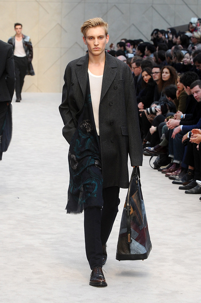 Обзор Buro24/7: Burberry Menswear, осень-зима 2014 (фото 2)