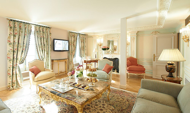 Карл Лагерфельд разработает дизайн для Hôtel de Crillon (фото 3)