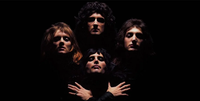 Песня Queen «Bohemian Rhapsody» изначально называлась «Mongolian Rhapsody»