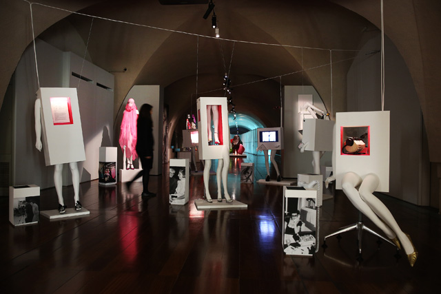 Личную коллекцию Изабеллы Блоу покажут в Лондоне (фото 6)