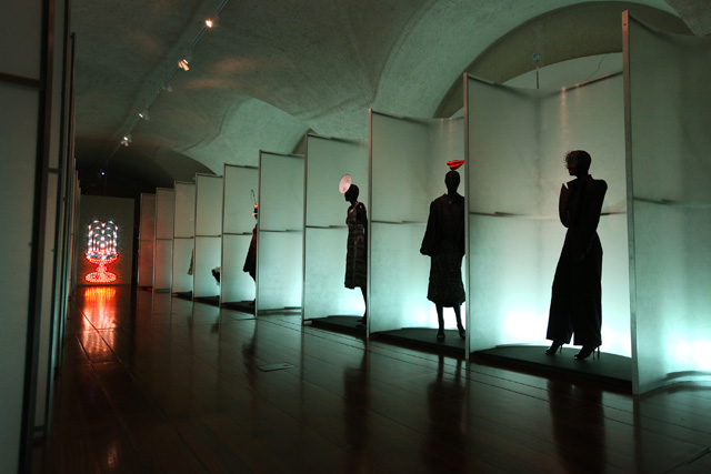 Личную коллекцию Изабеллы Блоу покажут в Лондоне (фото 3)