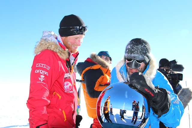 Благотворительный поход принца Гарри на Южный полюс (фото 1)