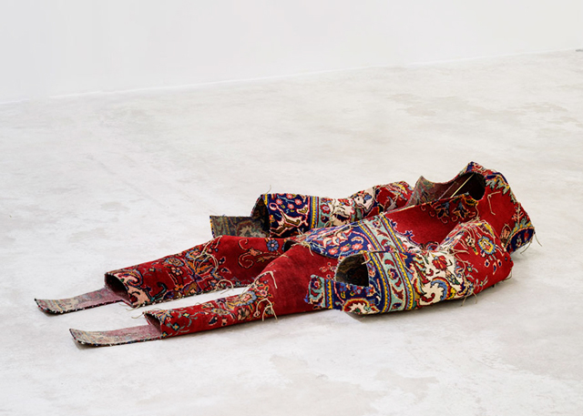 We Can't Go Home Again: "пустые тела" на выставке Дидье Фостино (фото 4)