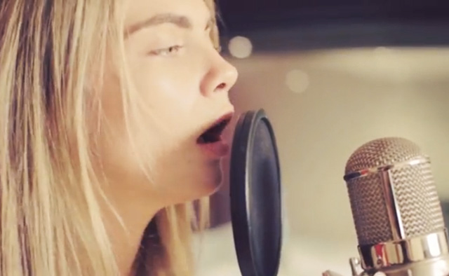 Кара Делевинь сыграет на церемонии British Fashion Awards? (фото 1)