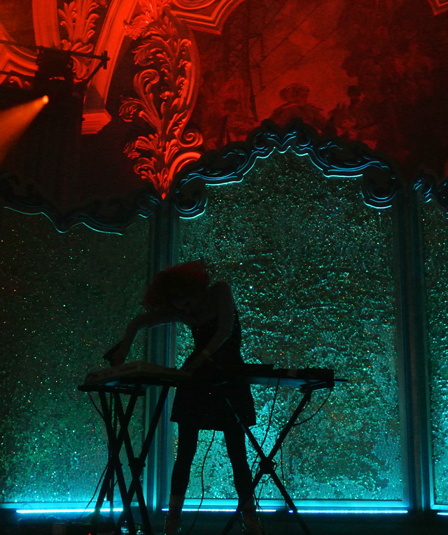 Grimes в Москве