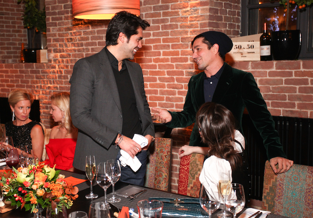 Брайан Этвуд и Алексей Боков Званый ужин журнала InStyle в честь Брайана Этвуда (фото 7)