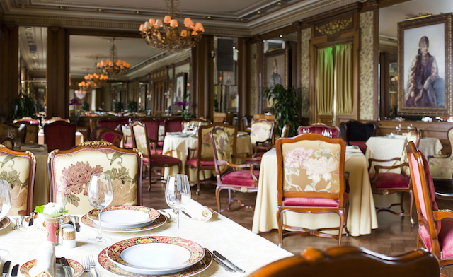 Ресторан "Пьяцца Росса": традиционная итальянская кухня с видом на Кремль (фото 1)