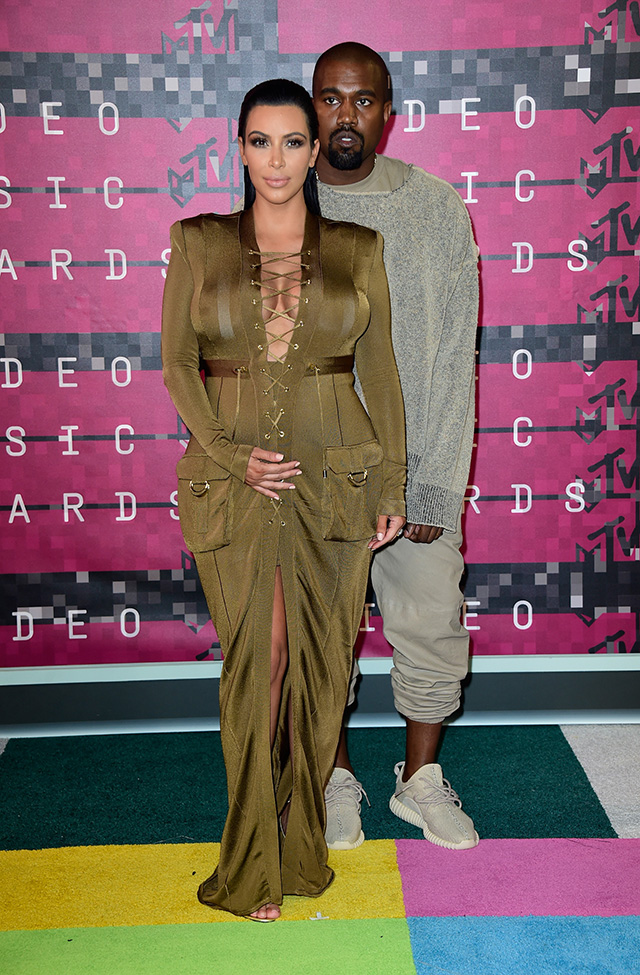 Ким Кардашьян и Канье Уэст MTV Video Music Awards — 2015: победители и гости красной дорожки (фото 2)