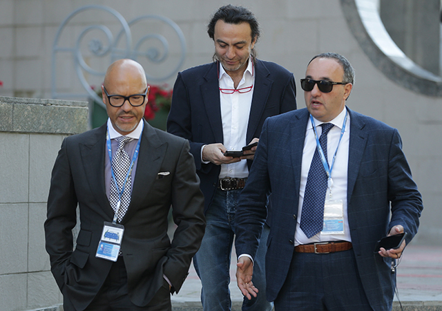 Федор Бондарчук, Джахонгир Файзиев и Александр Роднянский Как проходит Петербургский международный экономический форум: день третий (фото 1)