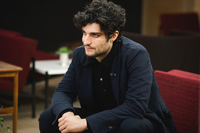 Луи Гаррель на премьере фильма "Ревность" в кинотеатре "Пионер" (фото 3)