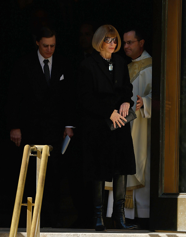 Анна Винтур, Энни Лейбовиц и другие простились с Оскаром де ла Рентой (фото 3)