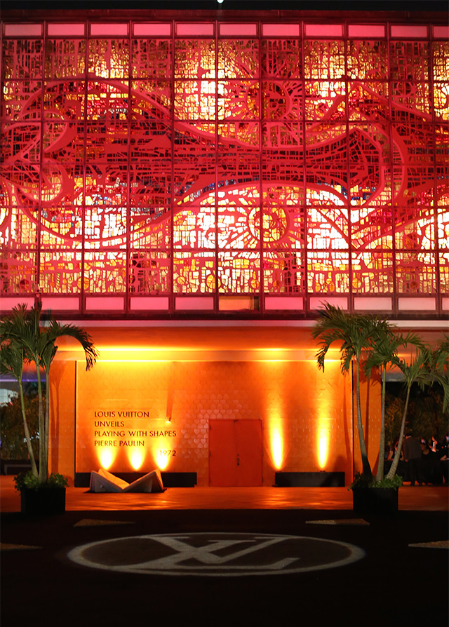 Торжественный ужин Louis Vuitton по случаю открытия выставки Playing with Shapes (фото 9)
