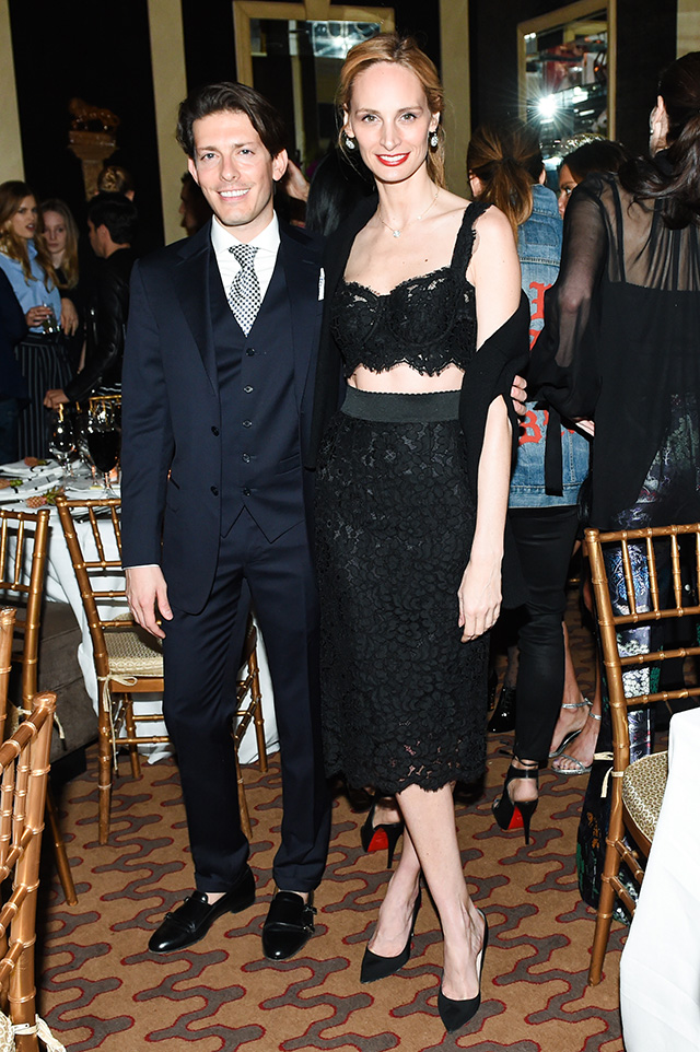 Эдгардо Осорио и Лорен Санто-Доминго Гости коктейля Aquazzura в Нью-Йорке (фото 7)